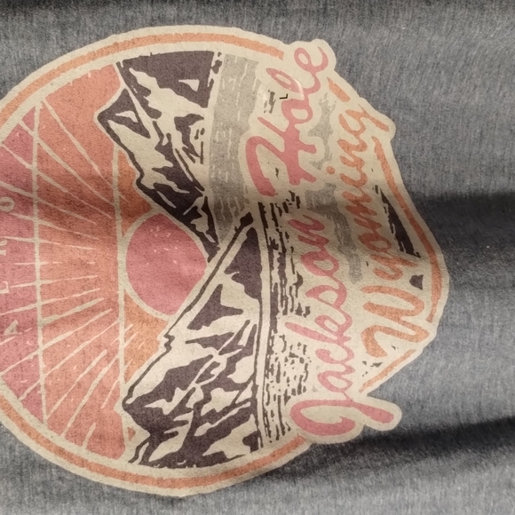 Classic Crew Aeropostale Jackson Hole Wyoming Shirt - Picture 2 of 5